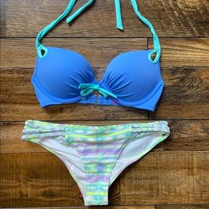 Victoria’s Secret Bombshell Bikini